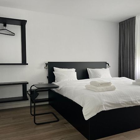 Ferienwohnung Onix Hunedoara Exterior foto