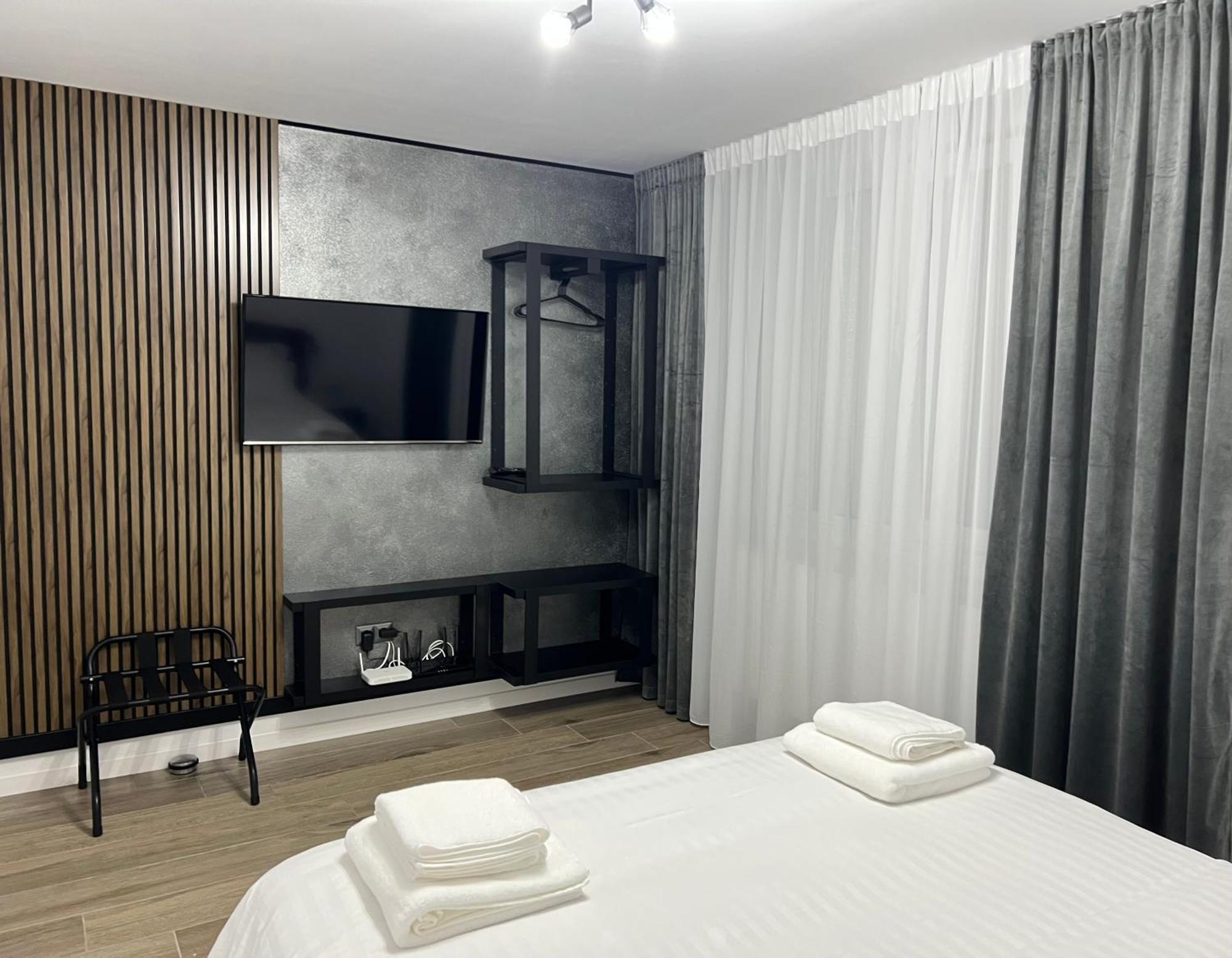 Ferienwohnung Onix Hunedoara Exterior foto