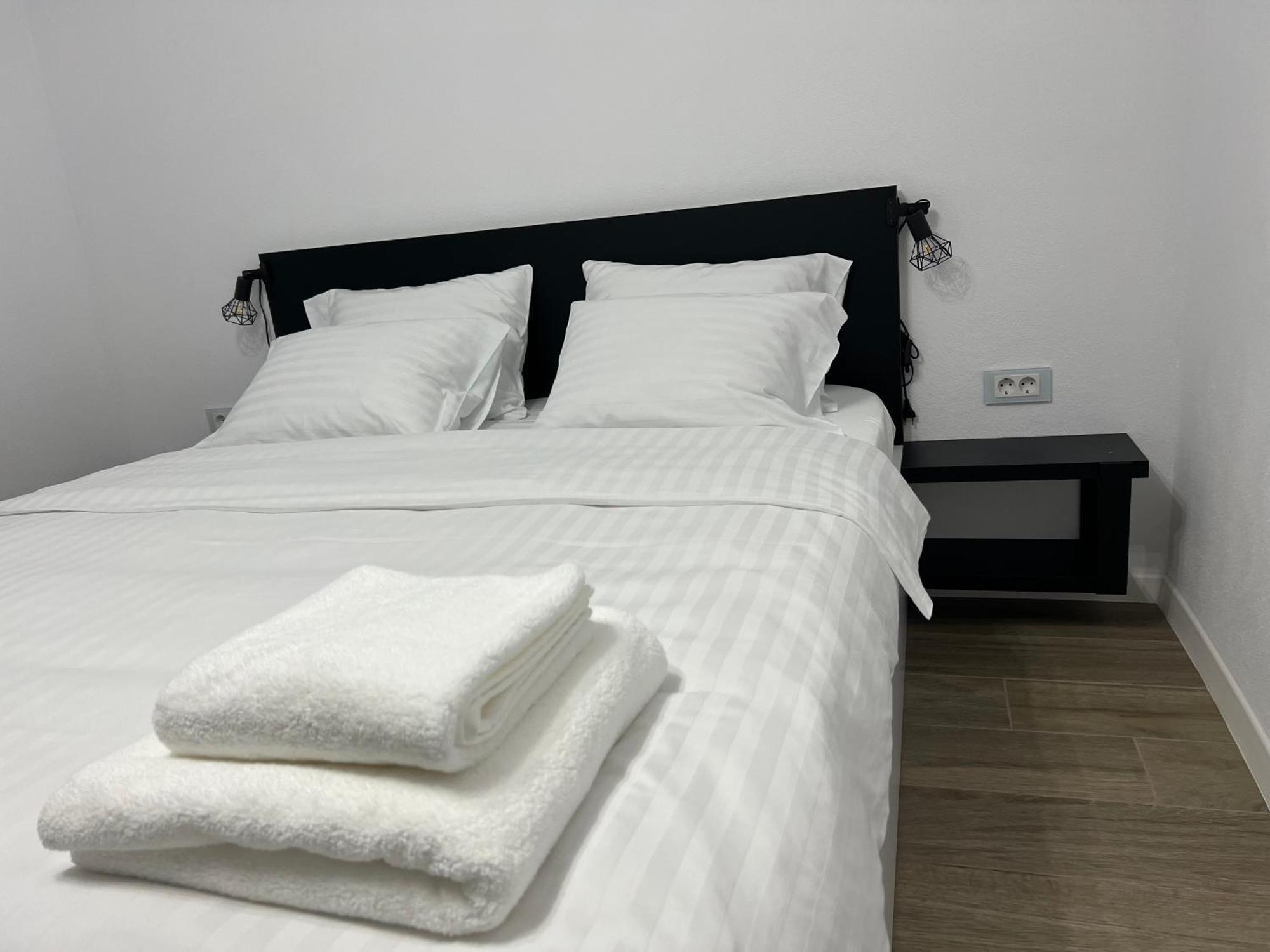 Ferienwohnung Onix Hunedoara Exterior foto