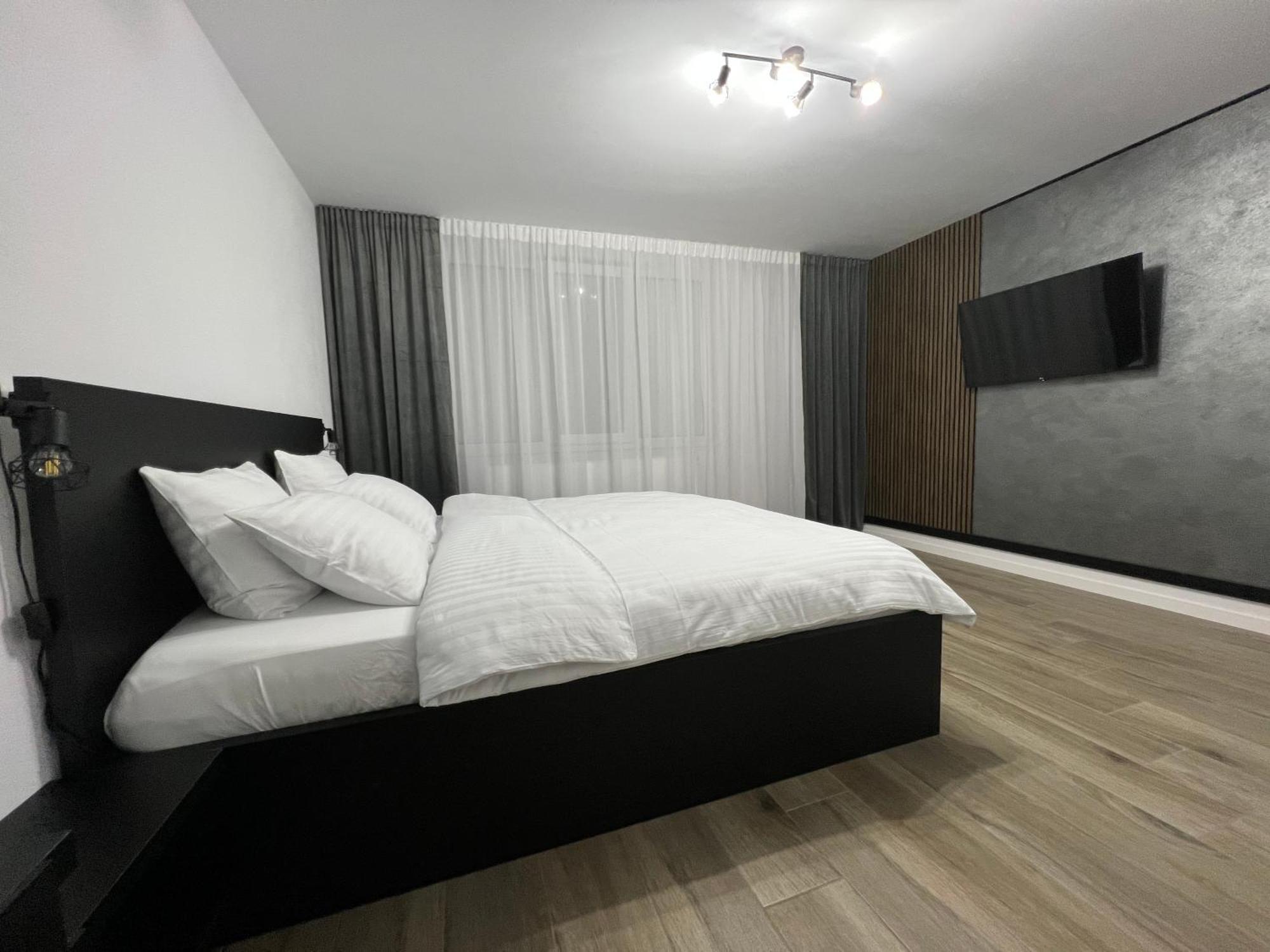 Ferienwohnung Onix Hunedoara Exterior foto