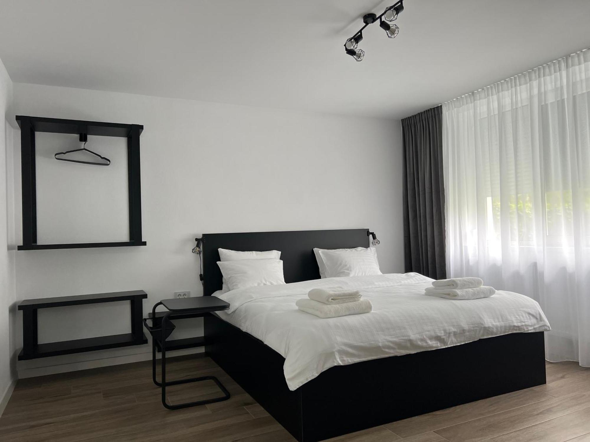 Ferienwohnung Onix Hunedoara Exterior foto